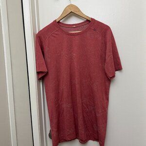 Lululemon Men’s Metal Vent Red Camo T Shirt
